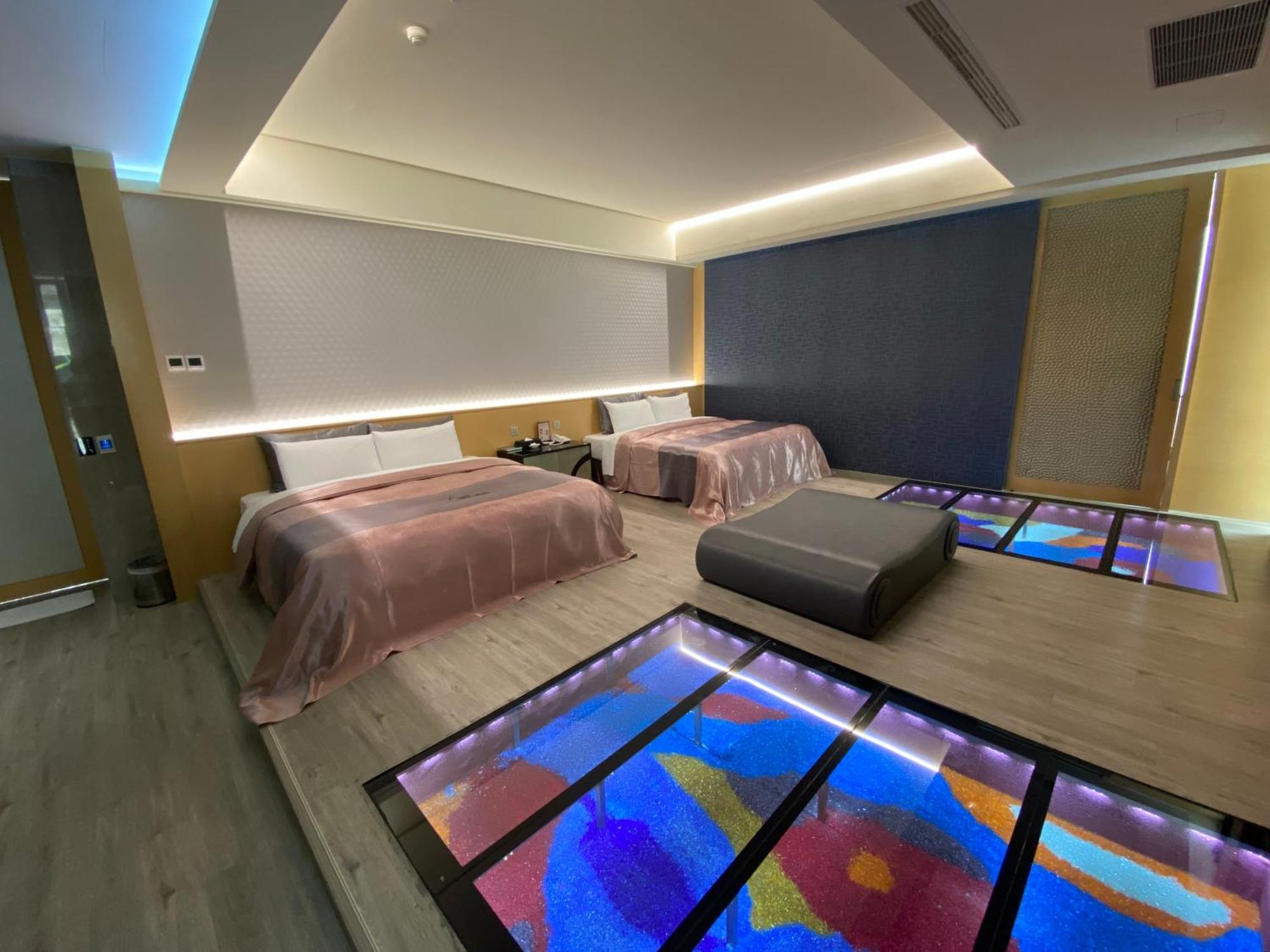 Xiadu Motel Taichung Esterno foto