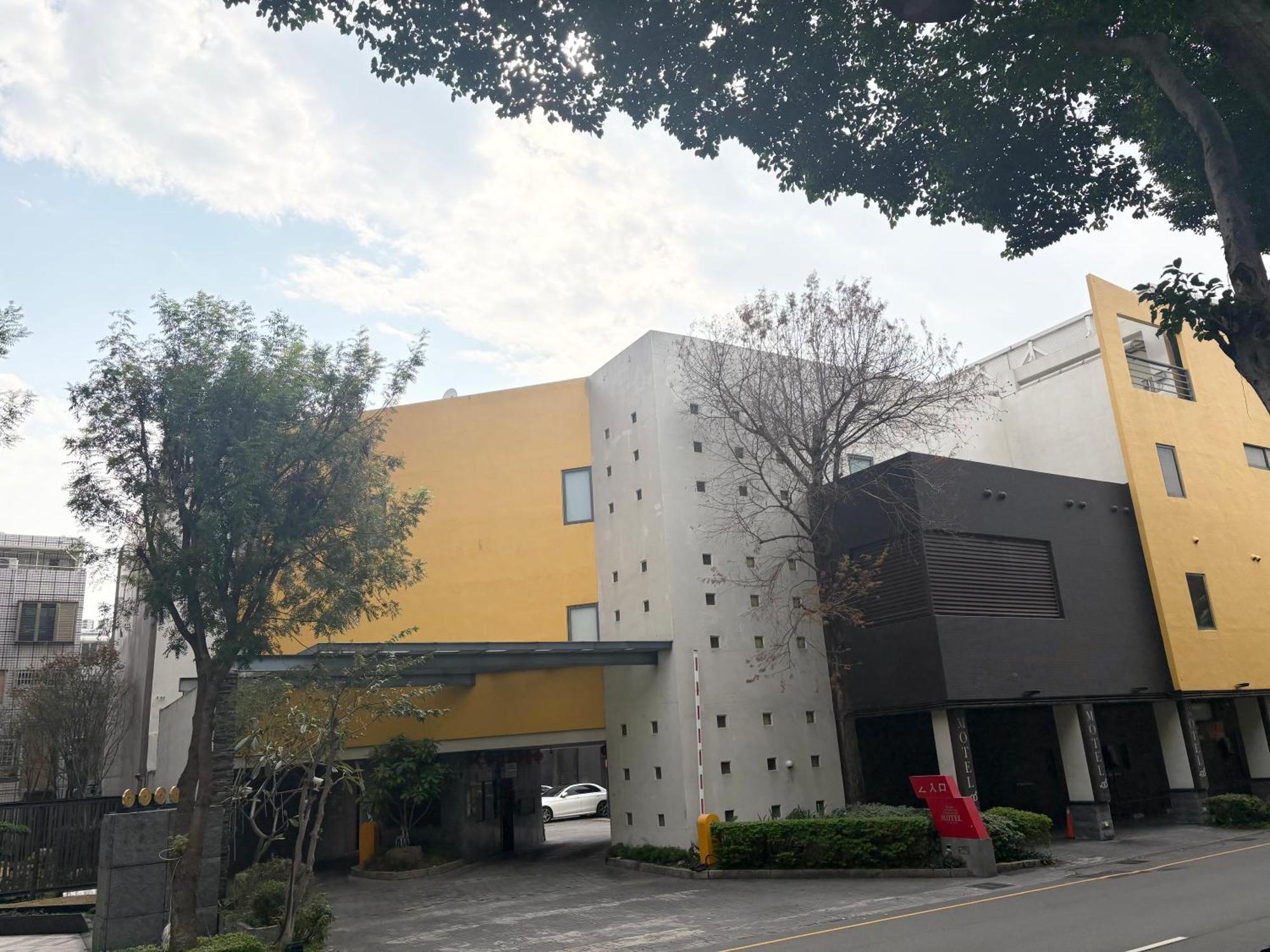 Xiadu Motel Taichung Esterno foto