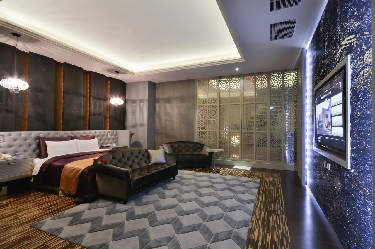 Xiadu Motel Taichung Esterno foto