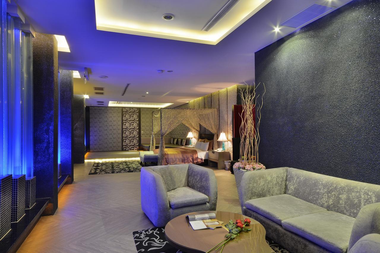 Xiadu Motel Taichung Esterno foto